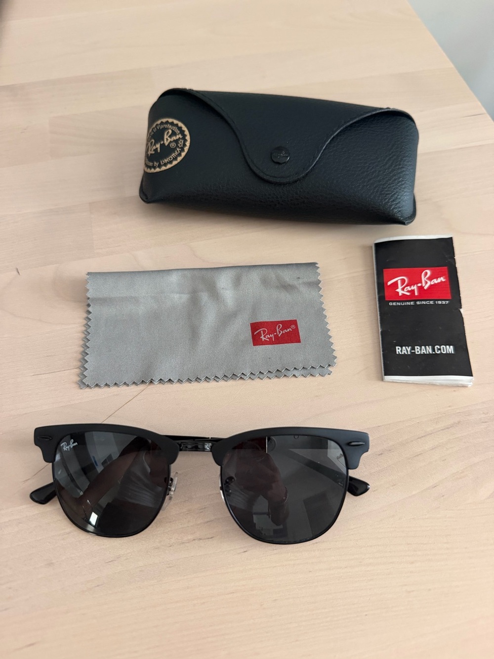 Rayban Black clubmaster metal